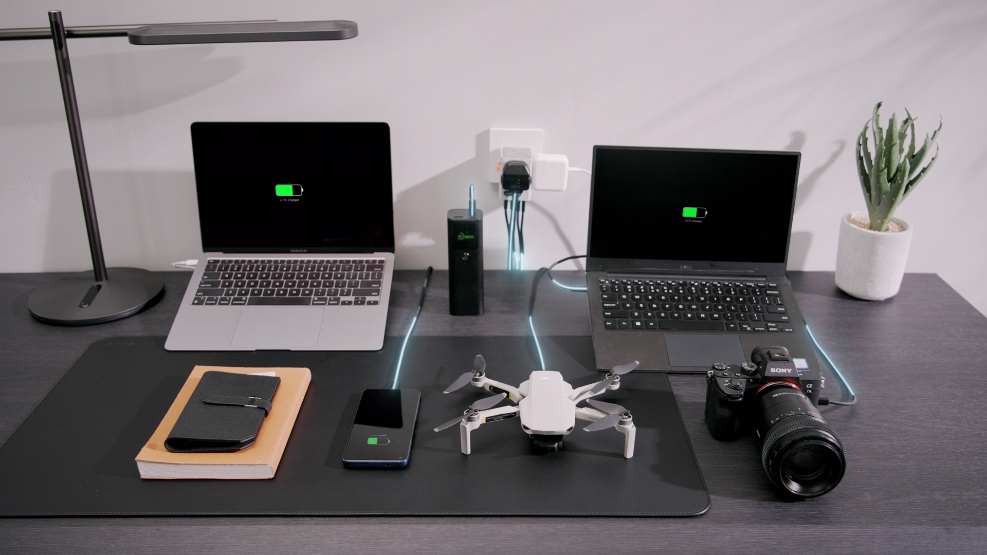 ARSMEL VisaGo 100W Travel Adapter with Built-in Voltage Display